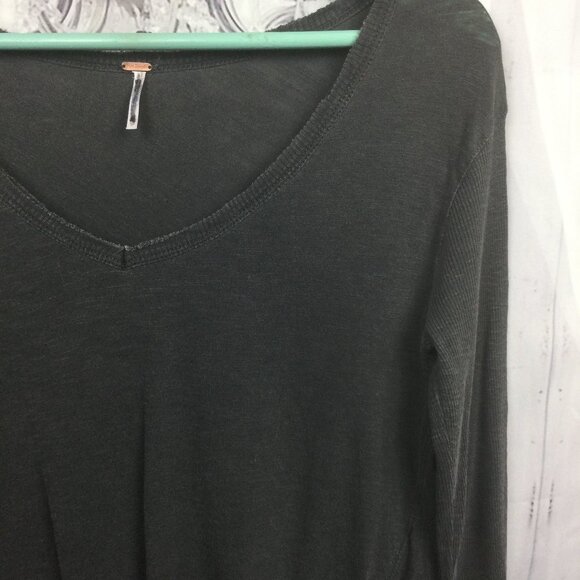 Free People Tee - Picture 3 of 9